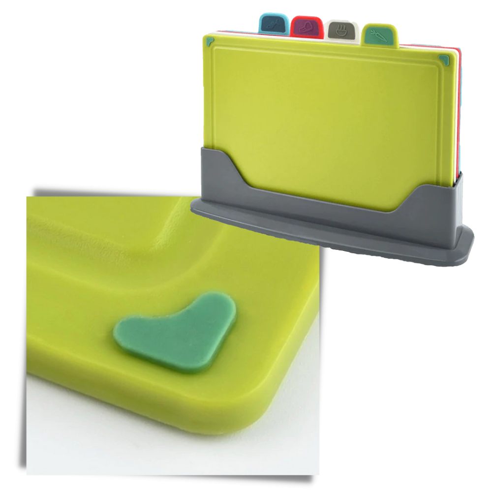 Set de 4 planches à découper avec support - Ozerty